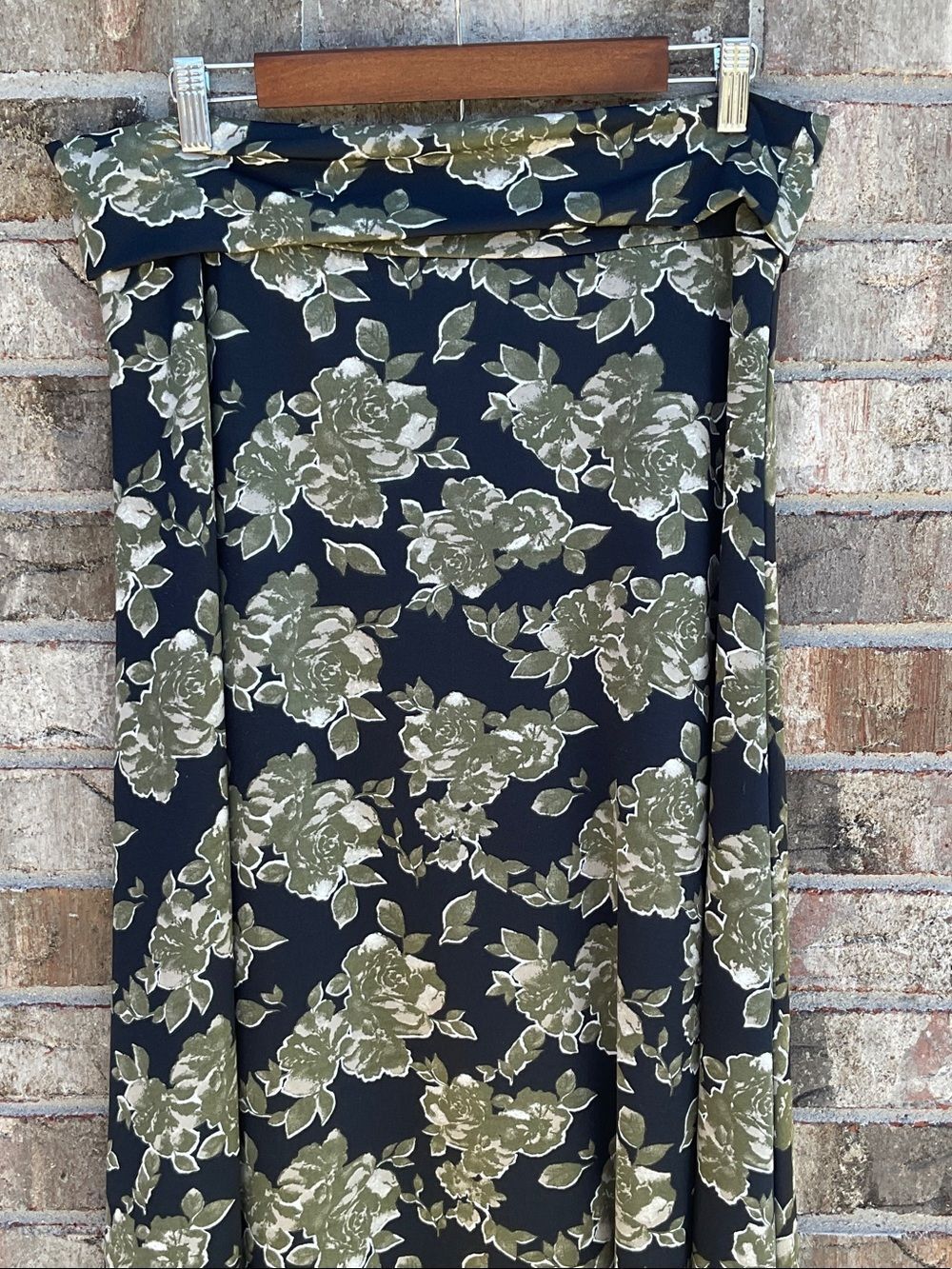 🔥 Take 50% OFF/ LulaRoe Olive & Black Floral Maxi Skirt - Women, Size-XL - Picture 3 of 9